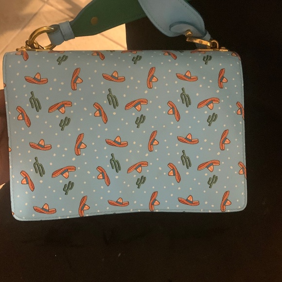 Designer  Crossbody - Picture 1 of 5